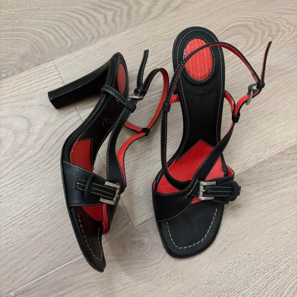 chic balck and red heels